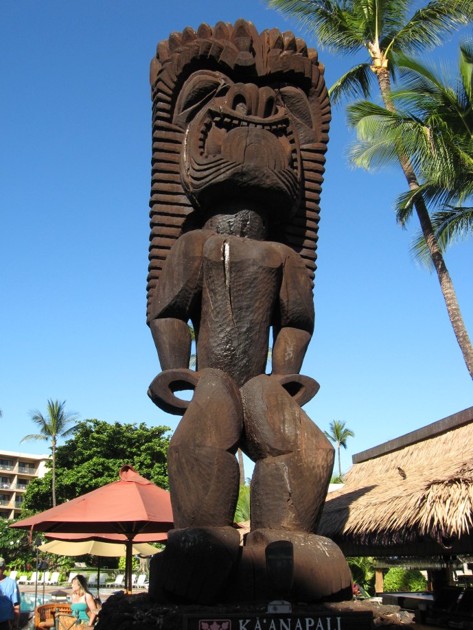 Tiki god at Ka'anapali Beach Hotel
